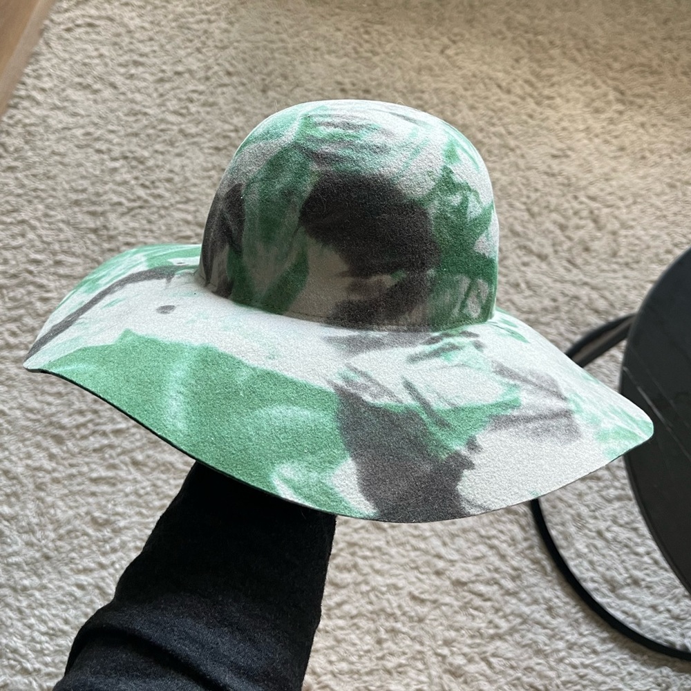 Women’s Hat